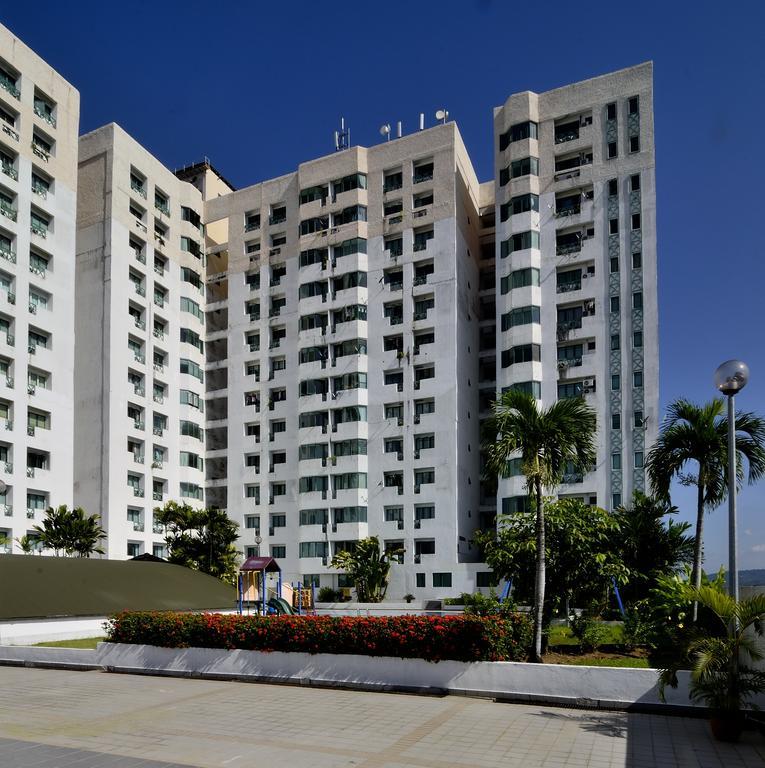 Likas Square Apartment Hotel Kota Kinabalu Ngoại thất bức ảnh