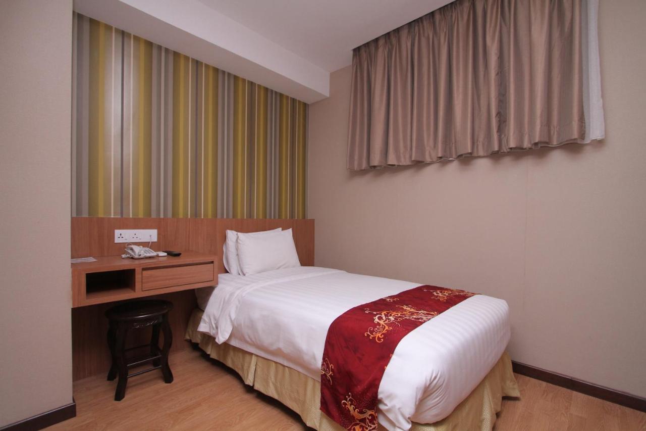 Likas Square Apartment Hotel Kota Kinabalu Ngoại thất bức ảnh