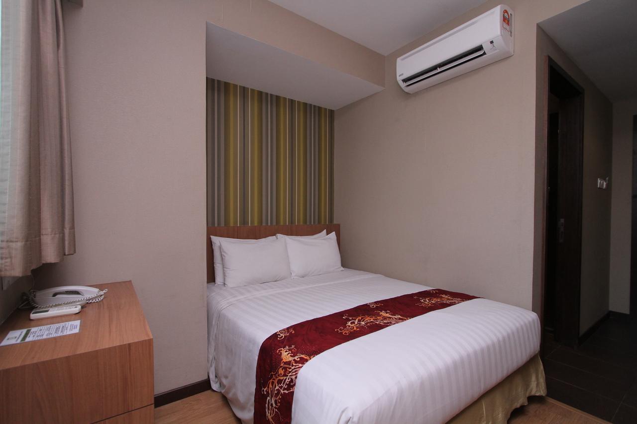 Likas Square Apartment Hotel Kota Kinabalu Ngoại thất bức ảnh